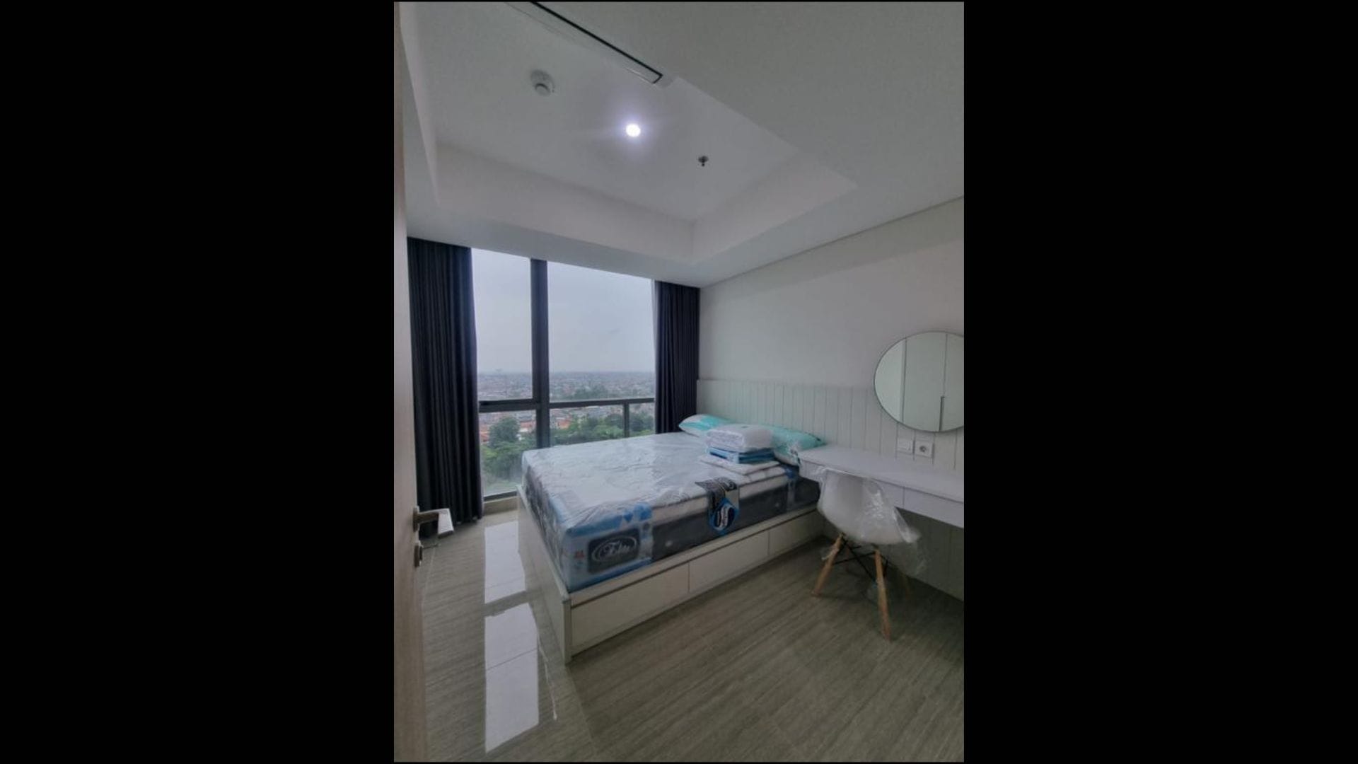 hillcrest karawaci & fairview house bedroom